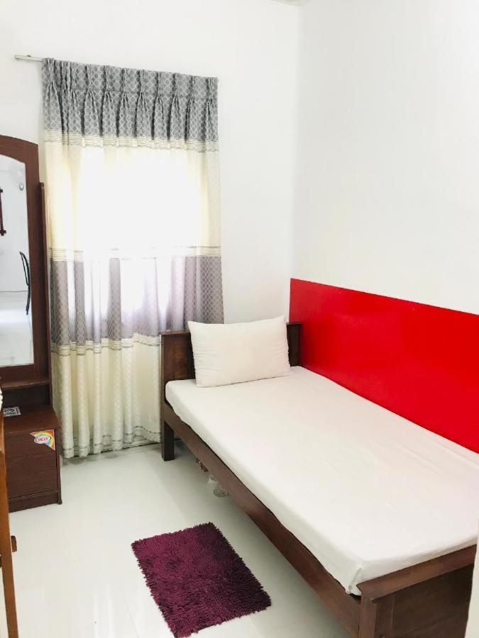 Bon Voyaage Tourist Inn Trincomalee Exterior foto